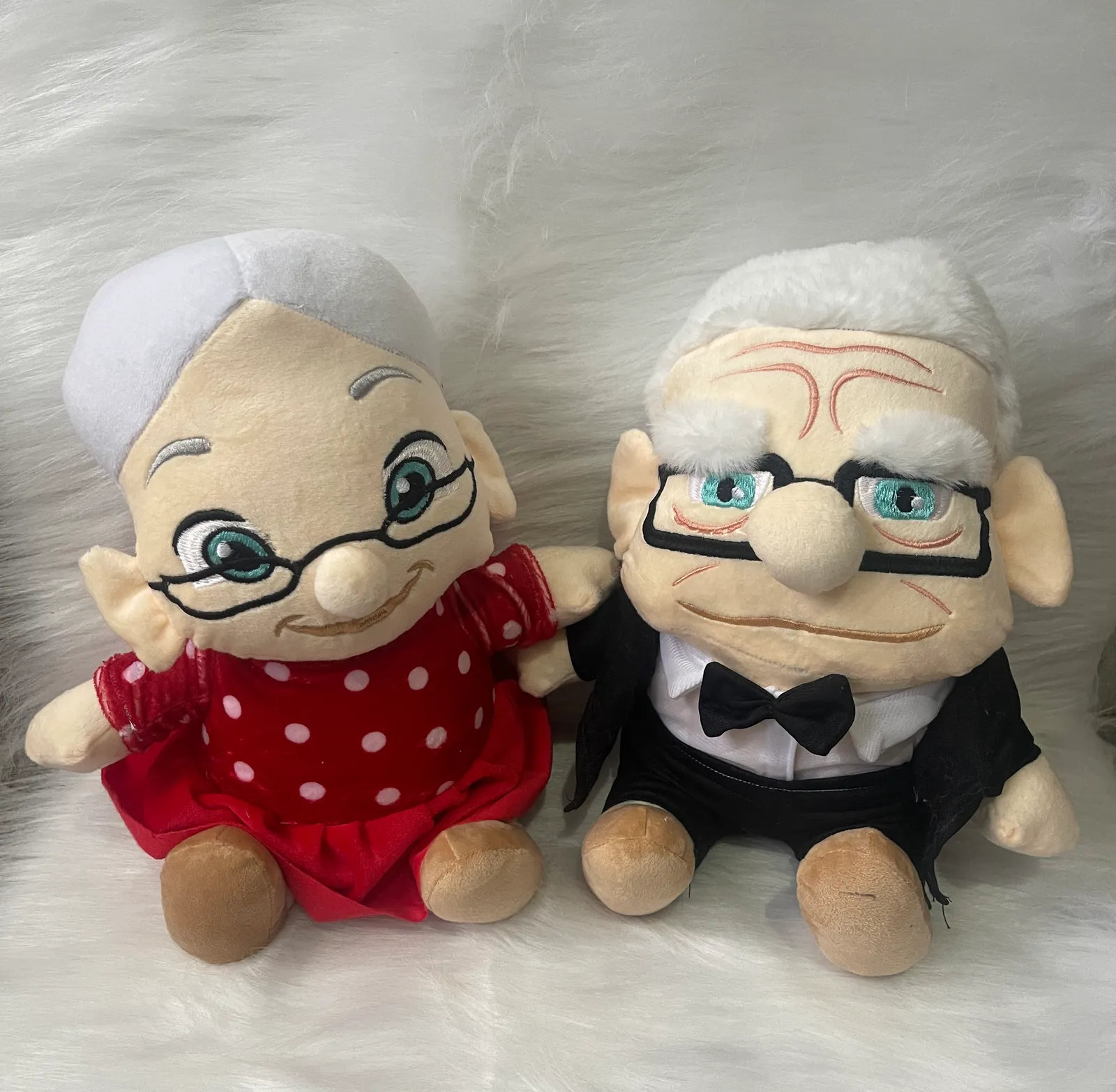 Abuelos UP pareja - Imagen 1